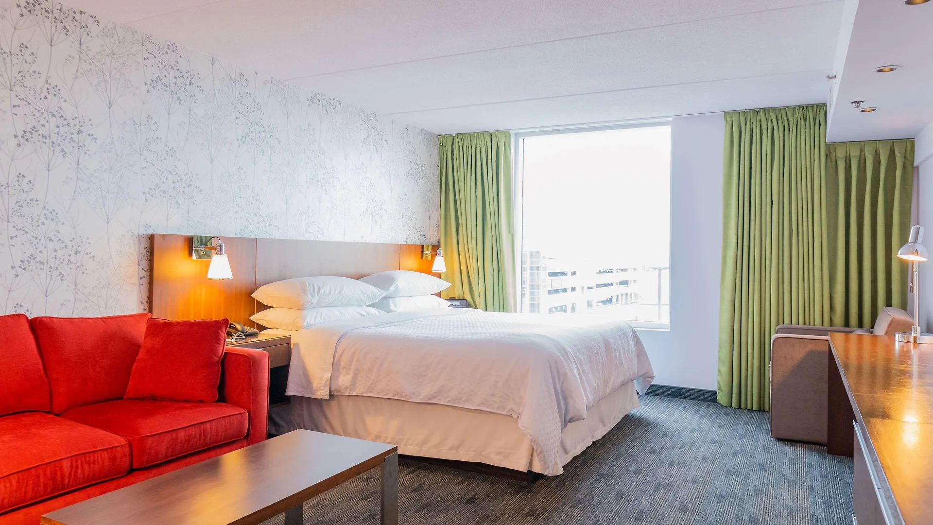 Lakeview Signature, Trademark Collection By Wyndham Winnipeg 3*,  Canada